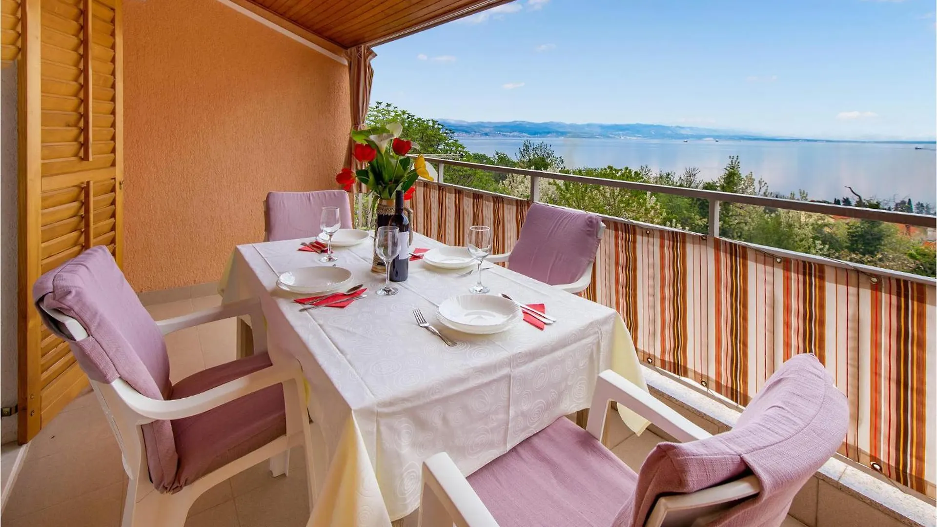 Gorgeous Apartment In Lovran With Kitchen